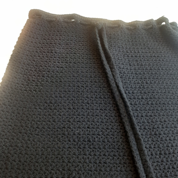 EUC DKNY black lambs wool tie waist KNIT skirt w/scalloped hem size S - Picture 9 of 10